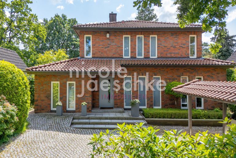 Architektenhaus auf Traumgrundstück